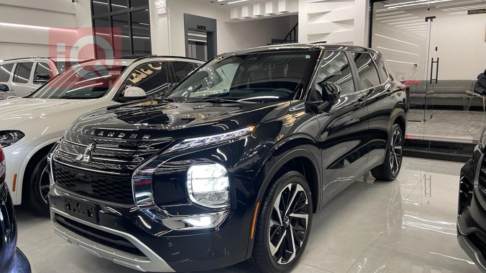 ميتسوبيشي اوتلاندر